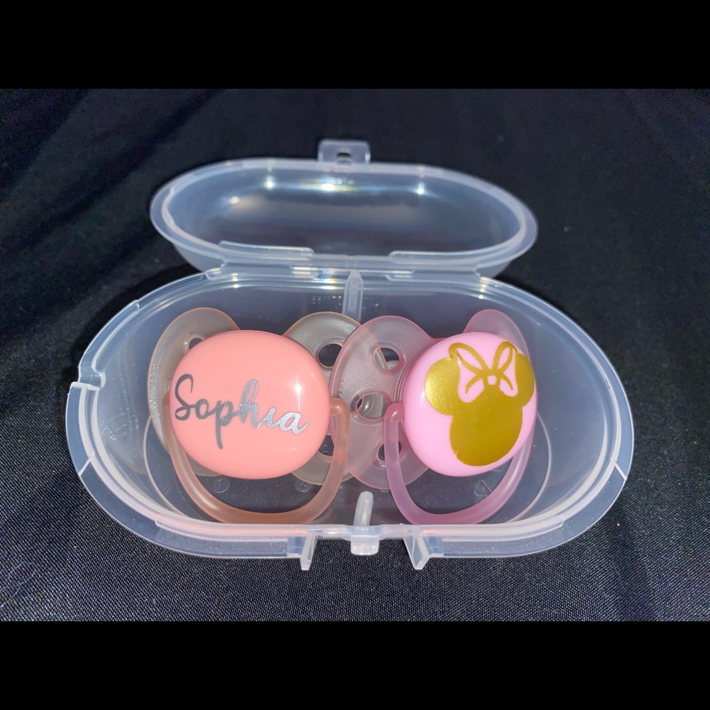 Custom Pacifier Set - Picture 1 of 1